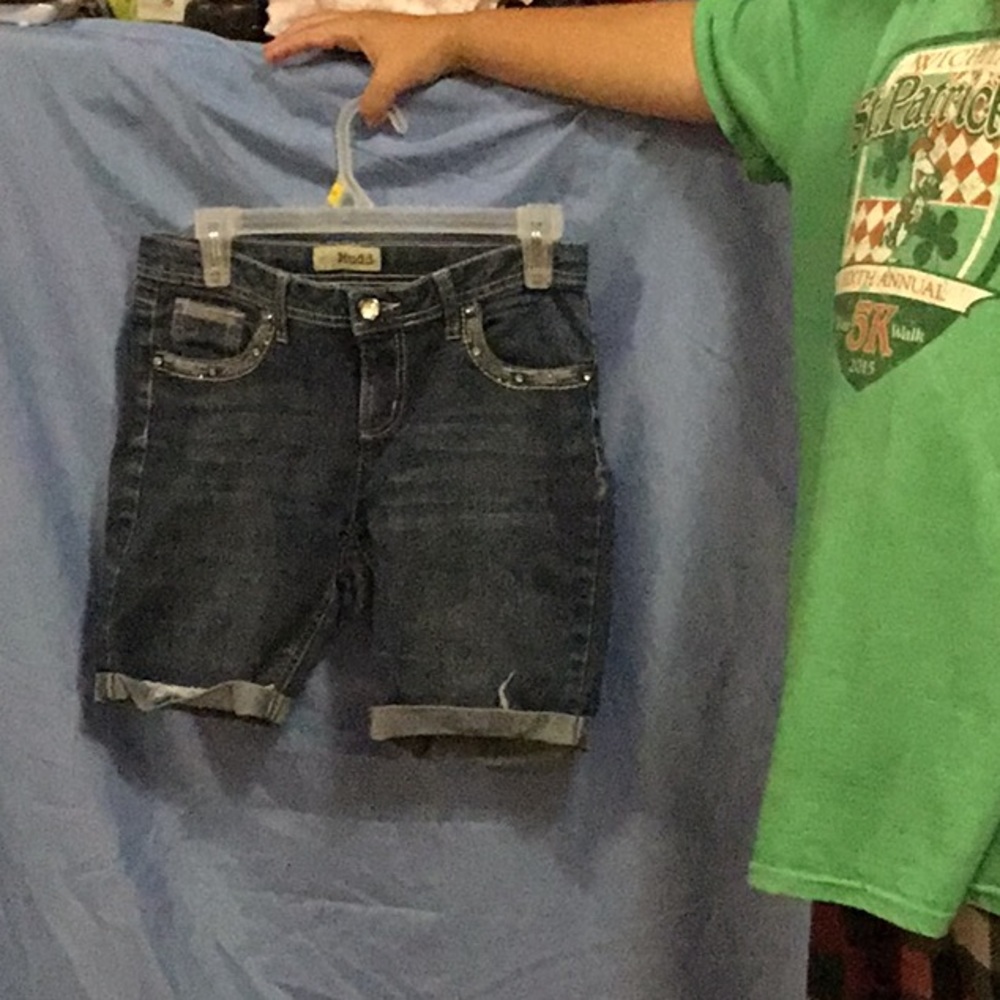 Girl’s embellished shorts